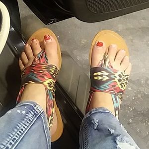 Fabric upper shoes